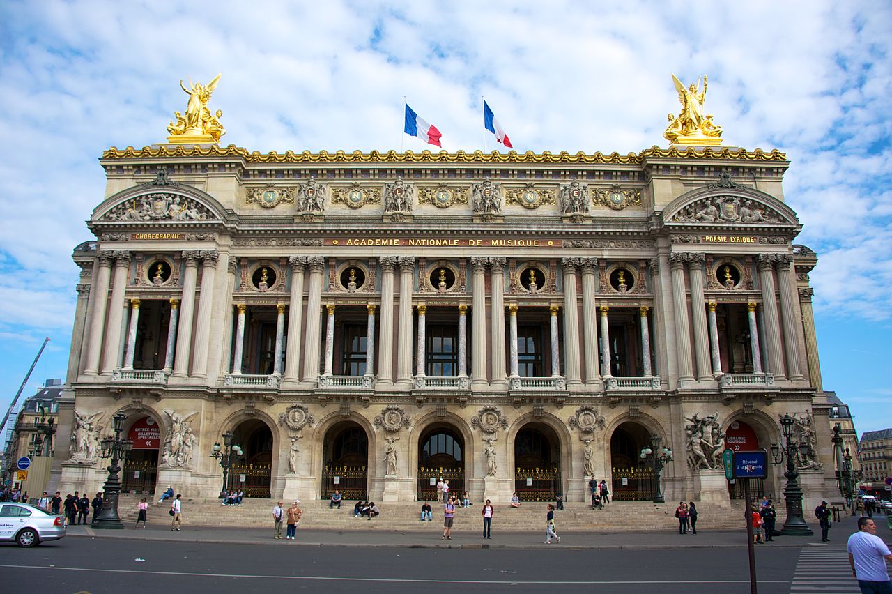 Facade_of_Opéra_Garnier,_France_2011 architecte-interieur-paris-Gare_du_Nord_Paris